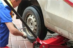 老城附近拖车24小时服务热线电话